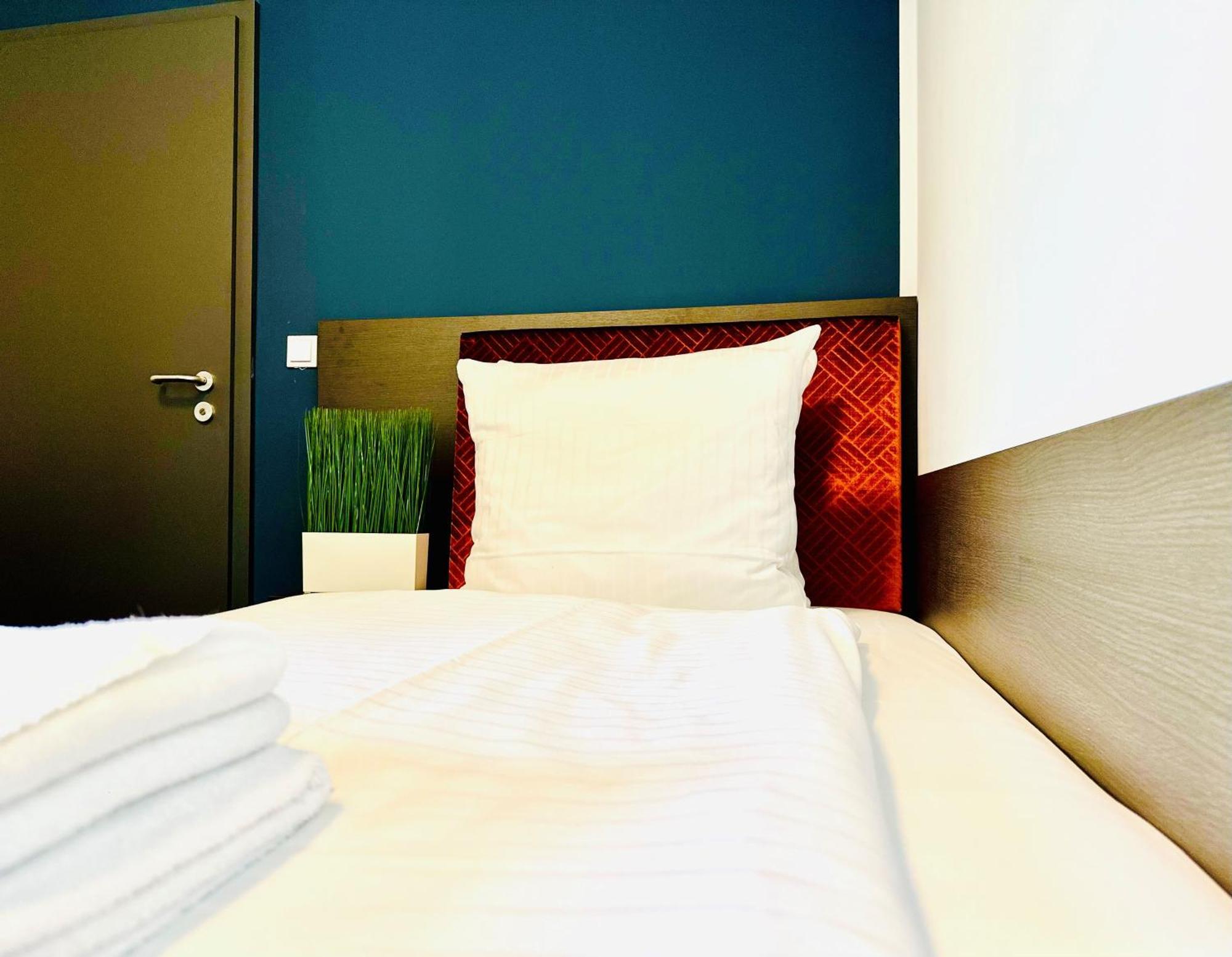 Arthotel Ambassador Wiesbaden - Free Parking Ngoại thất bức ảnh